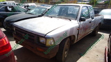 TOYOTA HILUX YN 85